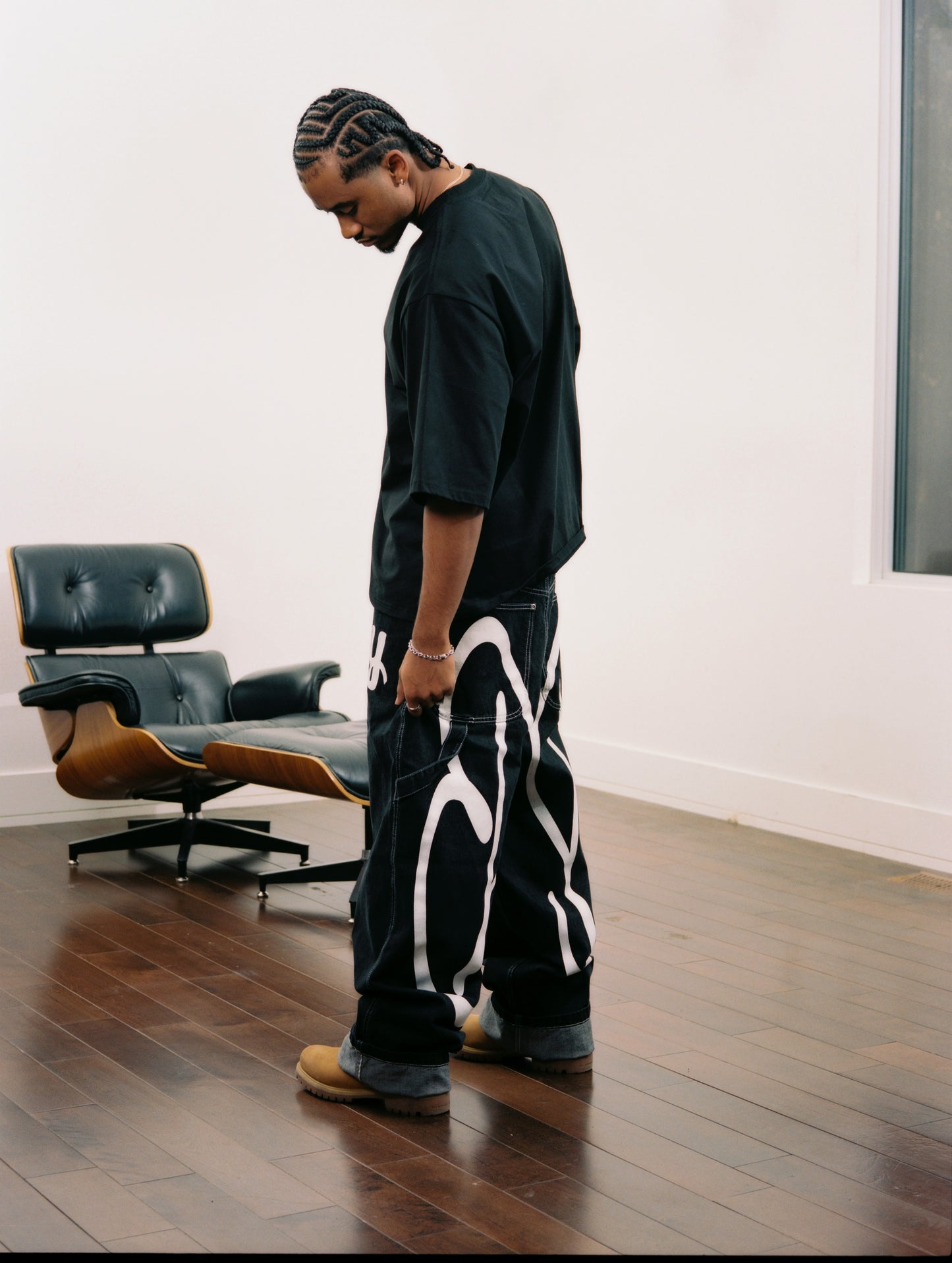 THE TEE - BLACK